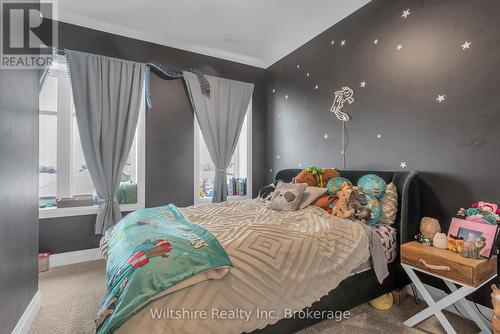 1105 - 361 Quarter Town Line, Tillsonburg, ON - Indoor Photo Showing Bedroom