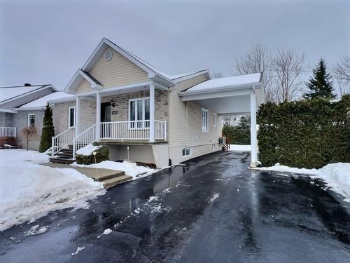 1335 Rue Bell  Drummondville, QC J2B 0B1