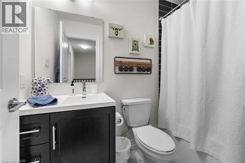38 Hibiscus Lane, Hamilton, ON - Indoor Photo Showing Bathroom