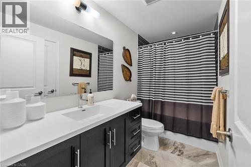 38 Hibiscus Lane, Hamilton, ON - Indoor Photo Showing Bathroom