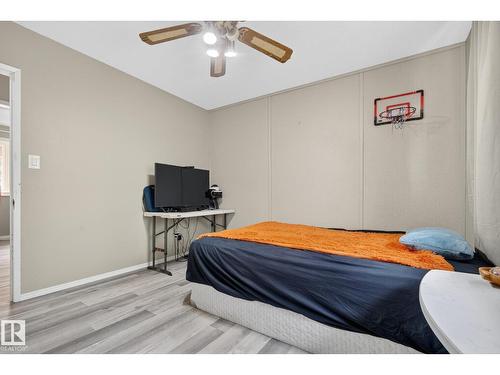 320 1 Av, Thorhild, AB - Indoor Photo Showing Bedroom