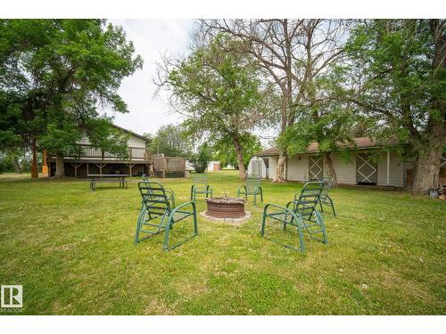 320 1 Av, Thorhild, AB - Outdoor With Backyard