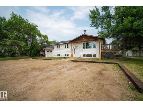 320 1 Av, Thorhild, AB - Outdoor