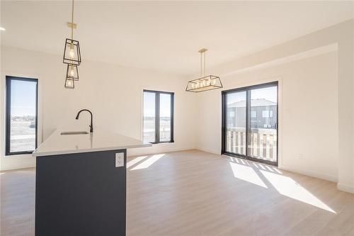 5 Black Currant Crescent, Steinbach, MB - Indoor