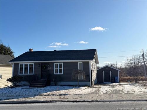 619 St-Anne St, Bathurst, NB 