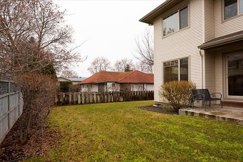 13-335 Gerstmar Road, Kelowna, BC - Outdoor