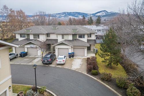 13-335 Gerstmar Road, Kelowna, BC - Outdoor