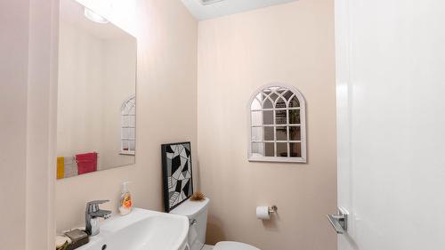  - Indoor Photo Showing Bathroom