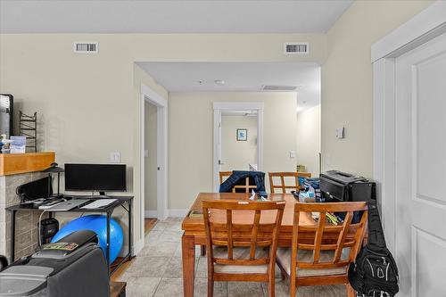 301-4205 Gellatly Road, West Kelowna, BC - Indoor Photo Showing Office