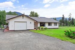 3056 HARMON Road  None, BC V0E 3A0