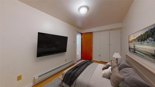 1896 St. Mary Lake Road, Kimberley, BC - Indoor