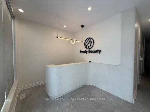 854 King Street W, Hamilton, ON 