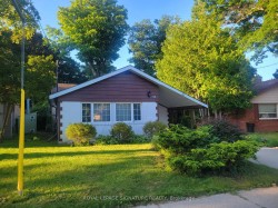 55 Bow Valley Drive  Toronto, ON M1G 3J4