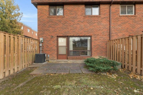 28 Stately Way, Markham, ON - Outdoor With Exterior