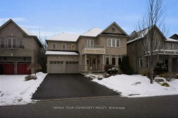 373 Gilpin Drive  Newmarket, ON L3X 3H2