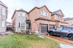 807 Father D'Souza Drive  Mississauga, ON L5V 2X5