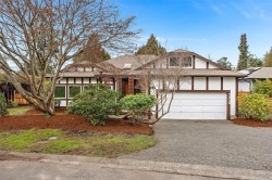 3950 Burchett Pl  Saanich, BC V8N 6C2