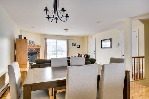Dining room - 729A Rue Principale, Saint-Sauveur, QC - Indoor Photo Showing Dining Room