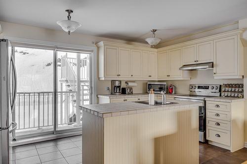 Kitchen - 729A Rue Principale, Saint-Sauveur, QC - Indoor Photo Showing Kitchen