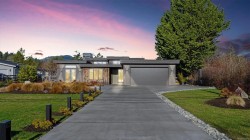 854 Birch Rd  North Saanich, BC V8L 5R9