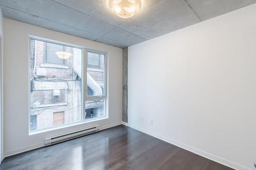 Bedroom - 218-1235 Rue Bishop, Montréal (Ville-Marie), QC - Indoor Photo Showing Other Room