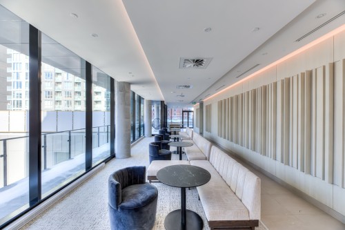 Salle communautaire - 908-1200 Rue Drummond, Montréal (Ville-Marie), QC - Indoor Photo Showing Other Room