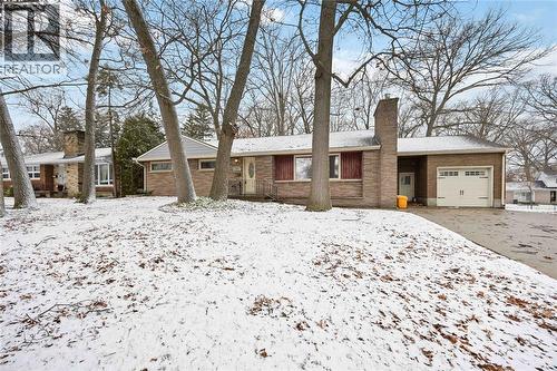 1297 Ridgewood DRIVE  Sarnia, ON N7V 3R2