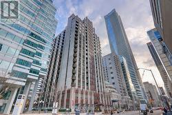 412 - 85 BLOOR STREET E  Toronto, ON M4W 3Y1