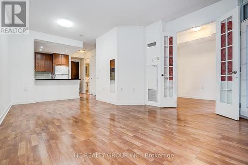 412 - 85 Bloor Street E, Toronto, ON - Indoor Photo Showing Kitchen