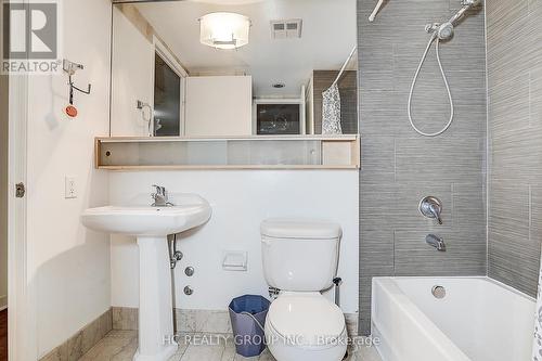 412 - 85 Bloor Street E, Toronto, ON - Indoor Photo Showing Bathroom