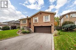 676 WHISTLER DRIVE  Oshawa (Northglen), ON L1J 7N7