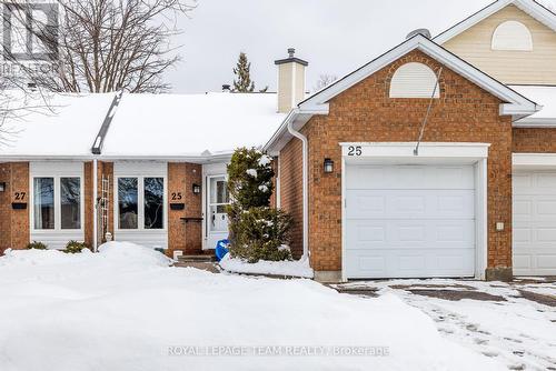 13 - 25 PINE NEEDLES COURT  Ottawa, ON K2S 1G5
