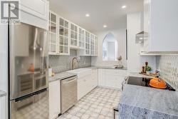1 - 196 ARTHUR STREET N  Guelph, ON N1E 4V8