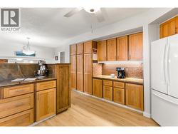 Kichen with baking counter - 