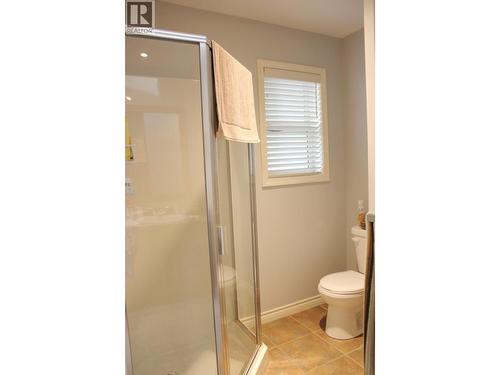 440 Ridge Place, Penticton, BC - Indoor Photo Showing Bathroom