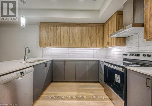 8 - 258 Hespeler Road, Cambridge, ON - Indoor Photo Showing Kitchen