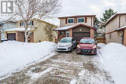 39 CORBETT DRIVE  Barrie, ON L4M 5S9