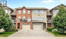 5 - 49 FERNDALE DRIVE S  Barrie, ON L4N 5W9