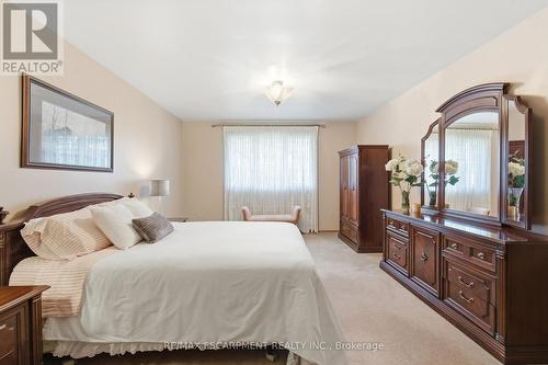 1235 Barton Street, Hamilton, ON - Indoor Photo Showing Bedroom