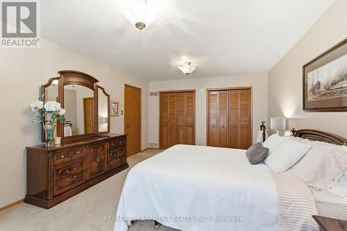 1235 Barton Street, Hamilton, ON - Indoor Photo Showing Bedroom