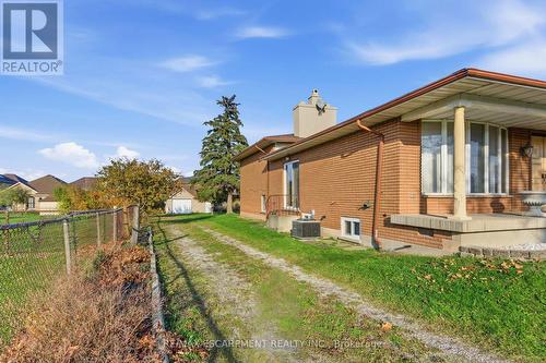 1235 Barton Street, Hamilton, ON - Outdoor