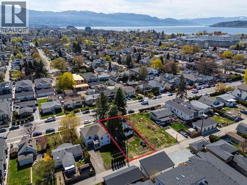 790 Cadder Avenue  Kelowna, BC V1Y 5N6