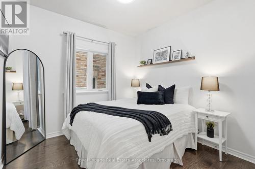 290 Eaton Street, Halton Hills, ON - Indoor Photo Showing Bedroom