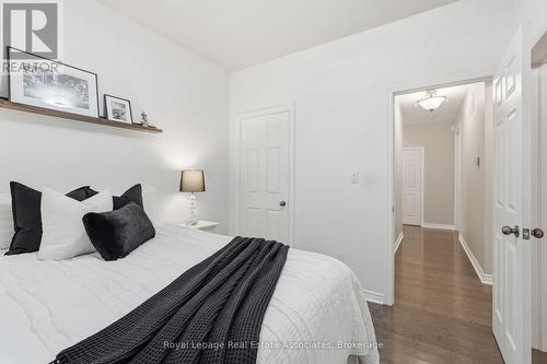 290 Eaton Street, Halton Hills, ON - Indoor Photo Showing Bedroom