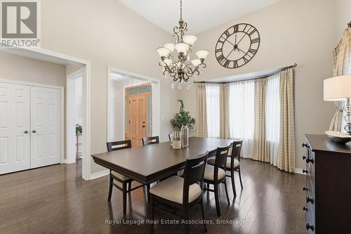290 Eaton Street, Halton Hills, ON - Indoor Photo Showing Dining Room
