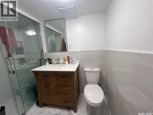 87 Merlin Crescent, Regina, SK - Indoor Photo Showing Bathroom