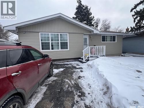 87 Merlin Crescent, Regina, SK - Outdoor