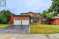 262 SAVAGE ROAD  Newmarket (Armitage), ON L3X 1S1