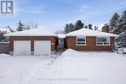 3246 ELIZABETH STREET  Ottawa, ON K0A 2W0