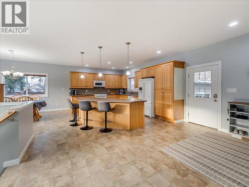 8480 Highway 22A, Trail, BC - Indoor Photo Showing Kitchen